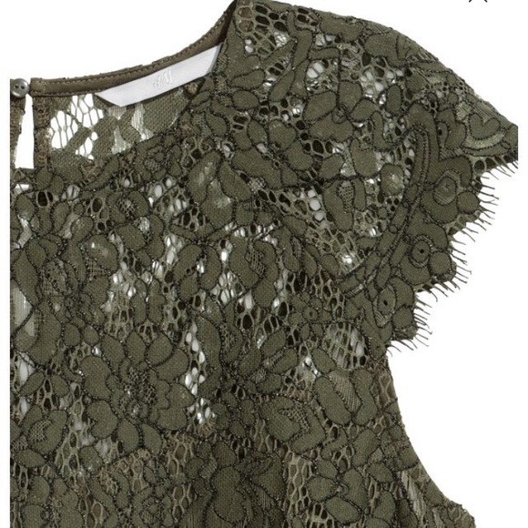 NWT Green Lace Top - Picture 2 of 8